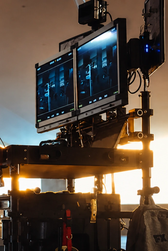 DIT on set color monitoring video assist film production